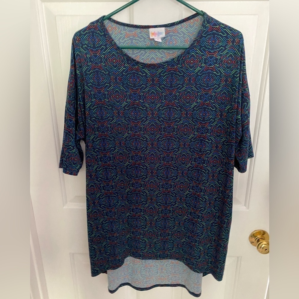 LuLaRoe Irma Tunic - M
